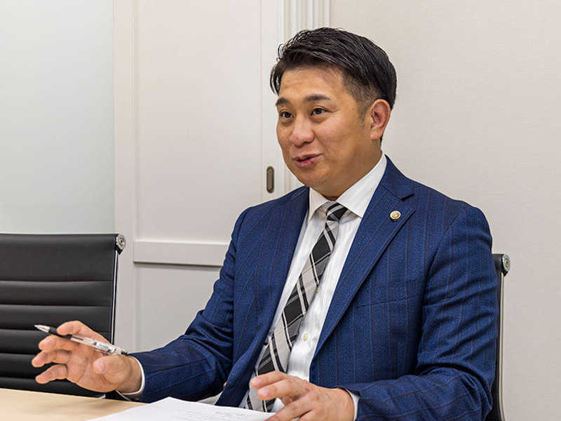 Thumb interview005 01