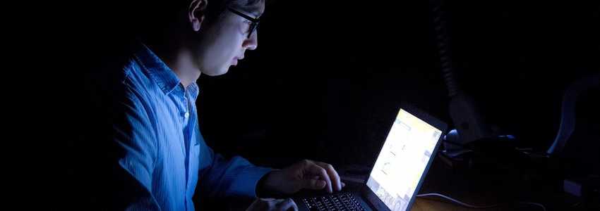 ドラクエXのチート行為は犯罪になるか?